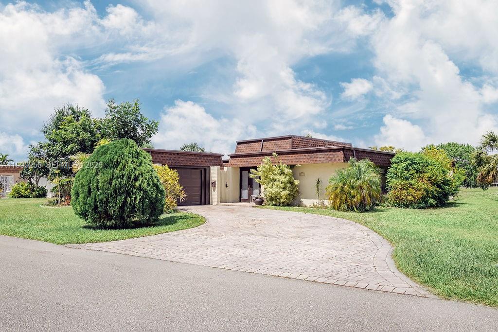 WOODLANDS SEC SIX - Residential