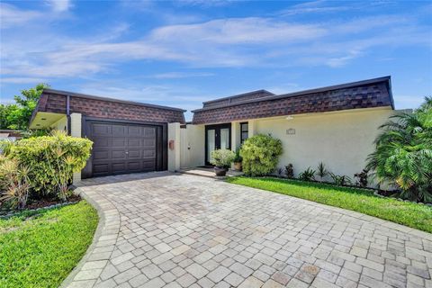 Photo of 5311 Banyan Ln, Tamarac, FL 33319 (MLS # A11990250)