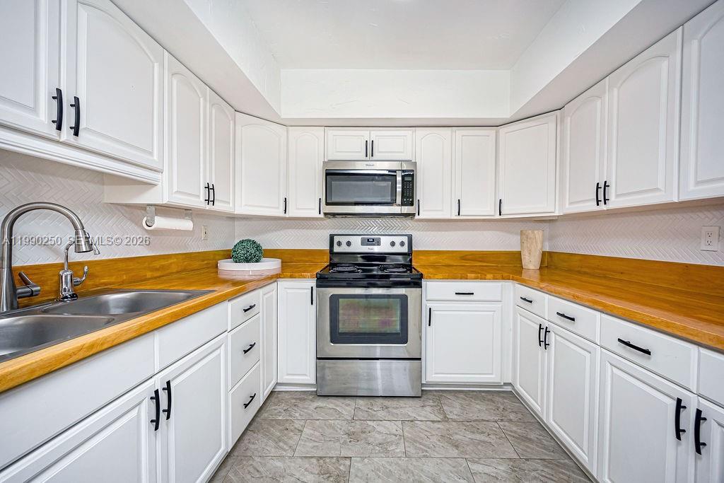 WOODLANDS SEC SIX - Residential