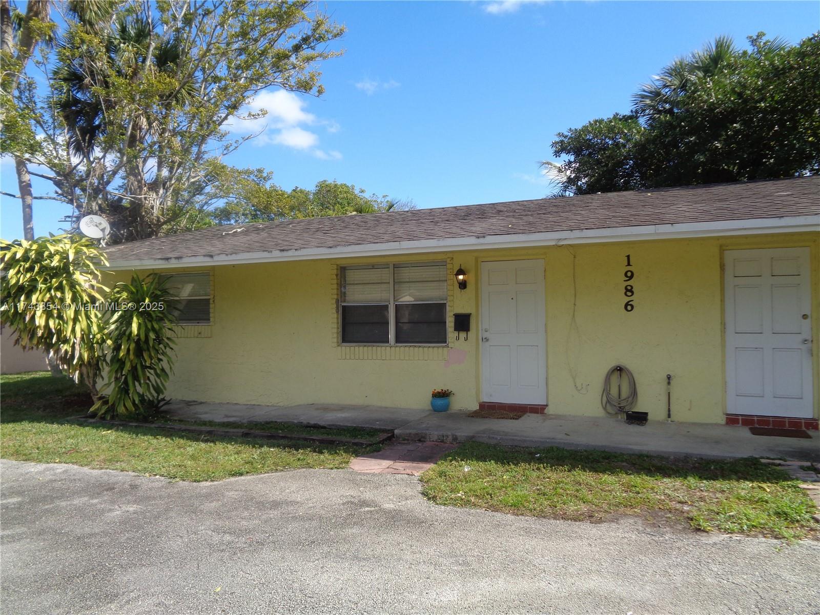 1986 SW 28th Ln