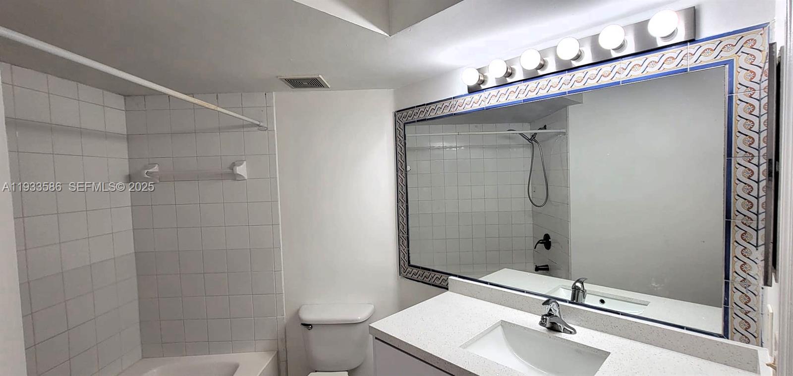 LA VIA CONDO - Residential Lease