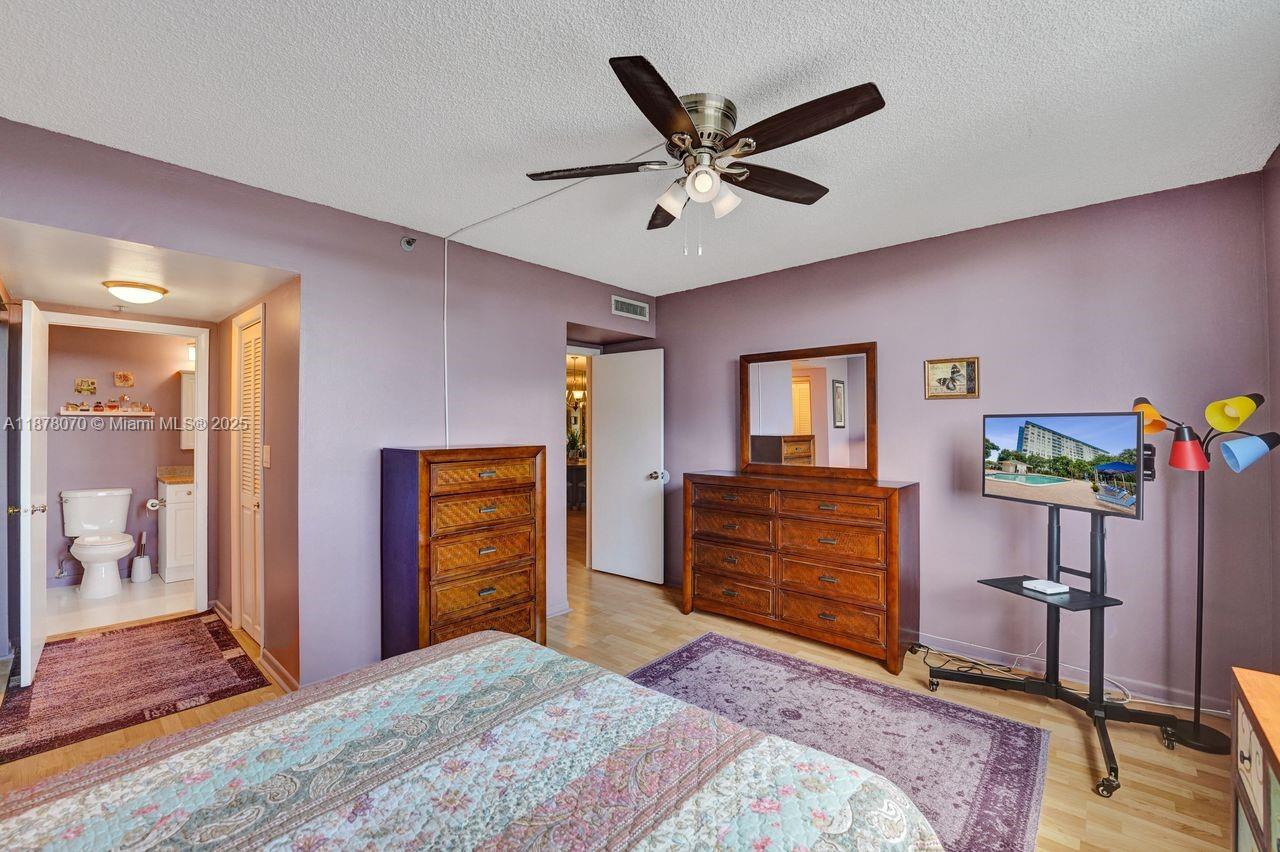 HILLCREST EAST NO 26 COND - Residential