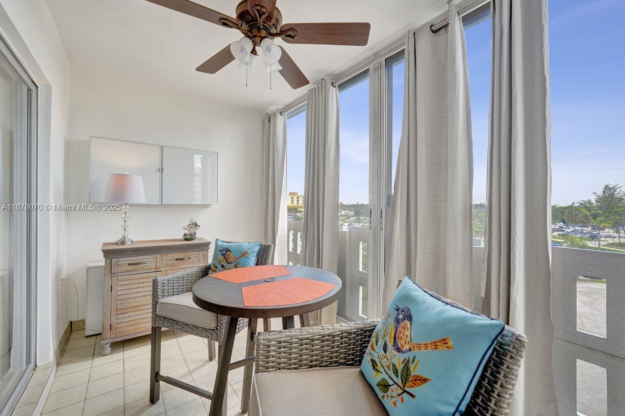 HILLCREST EAST NO 26 COND - Residential