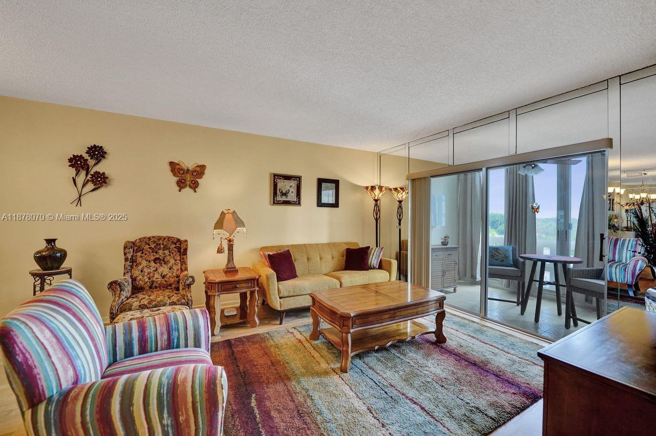 HILLCREST EAST NO 26 COND - Residential