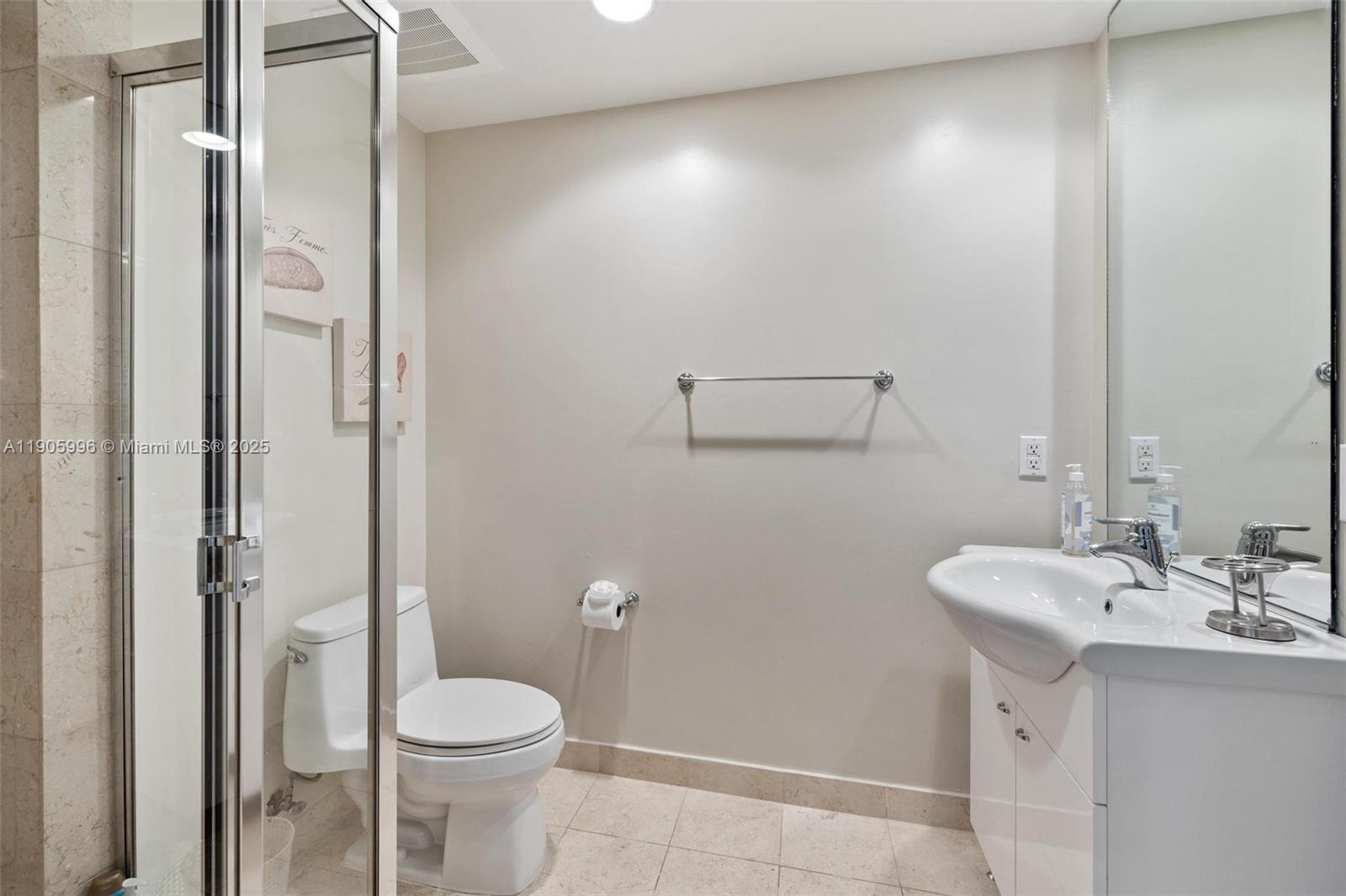 BEACH CLUB THREE CONDO - Residential Lease