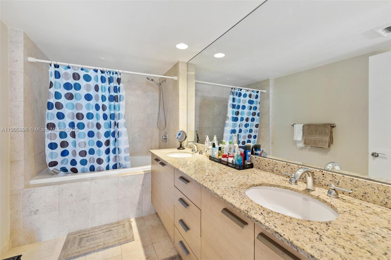 BEACH CLUB THREE CONDO - Residential Lease