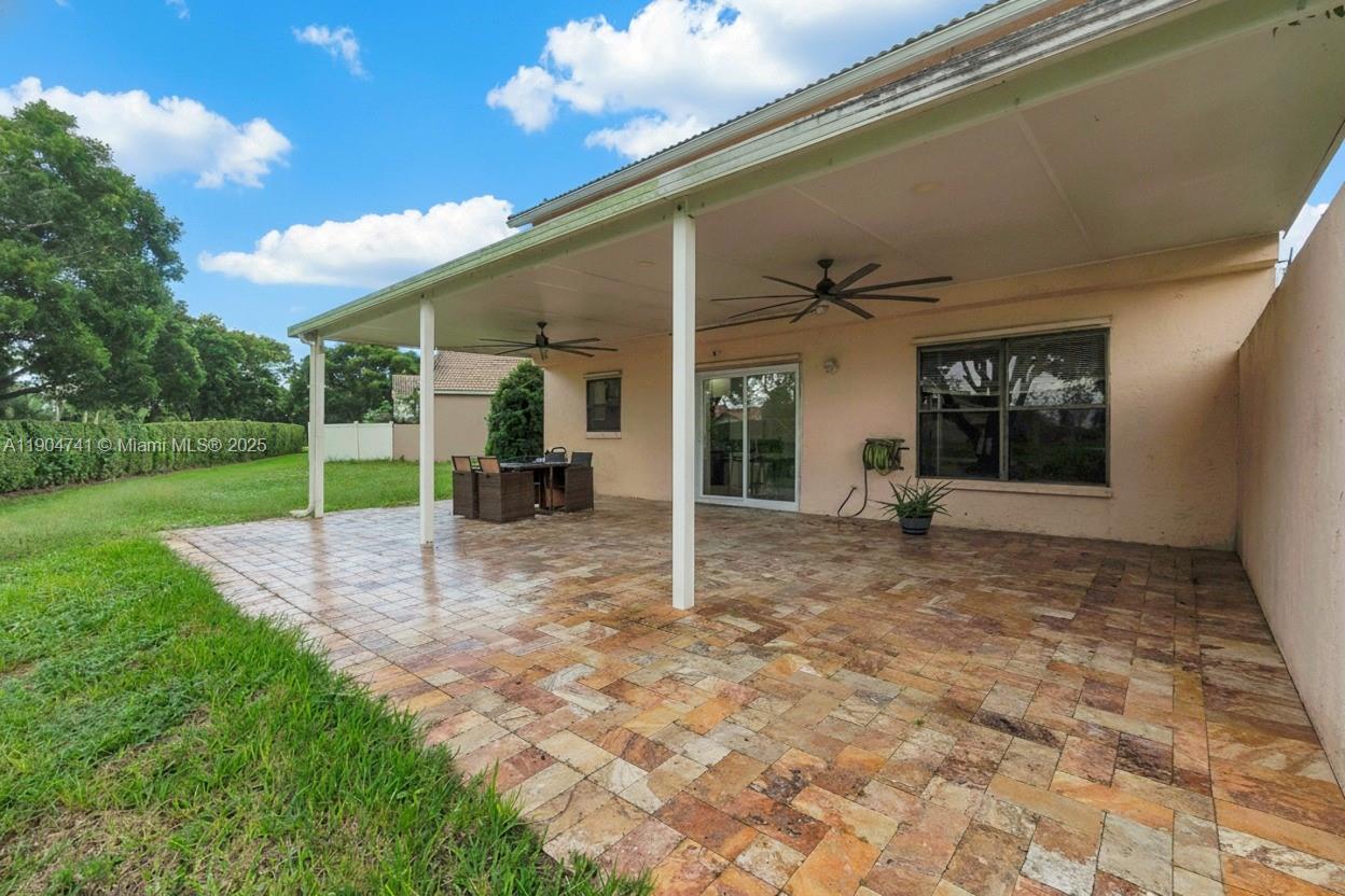 AMBER BAY - Residential