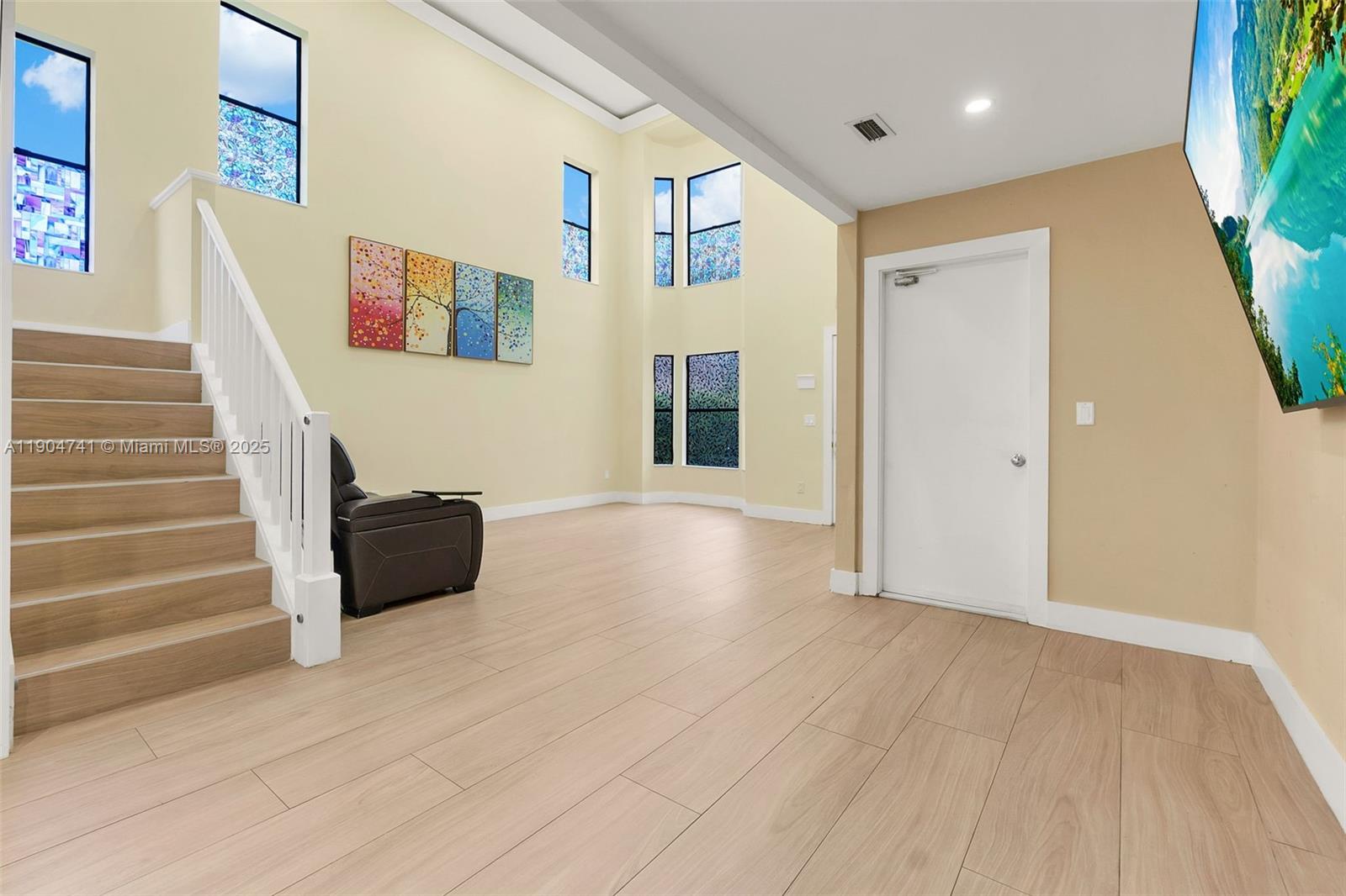 AMBER BAY - Residential