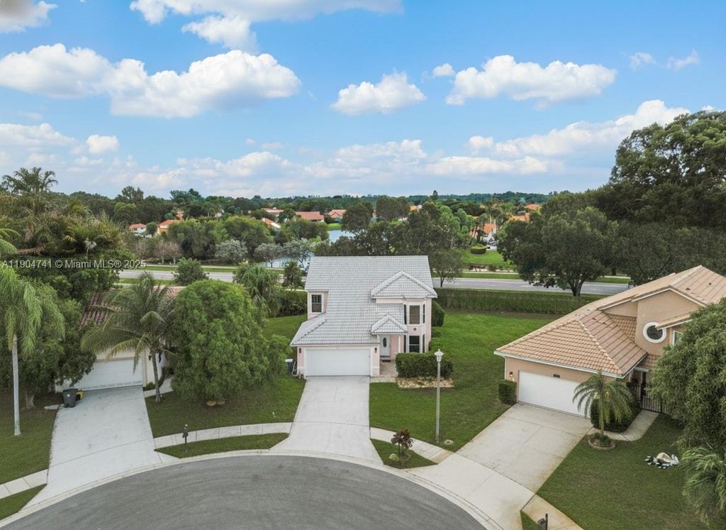 Photo of 18916 Red Coral Way, Boca Raton, FL 33498 (MLS # A11904741)