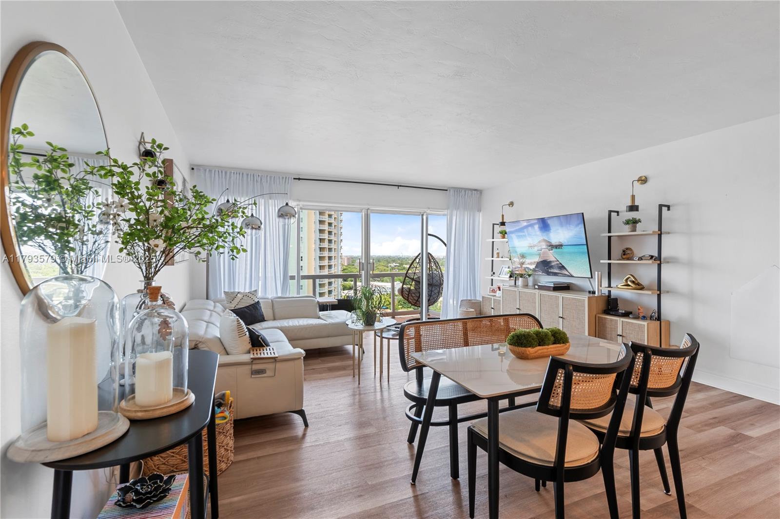 BRICKELL TOWNHOUSE CONDO - Residential