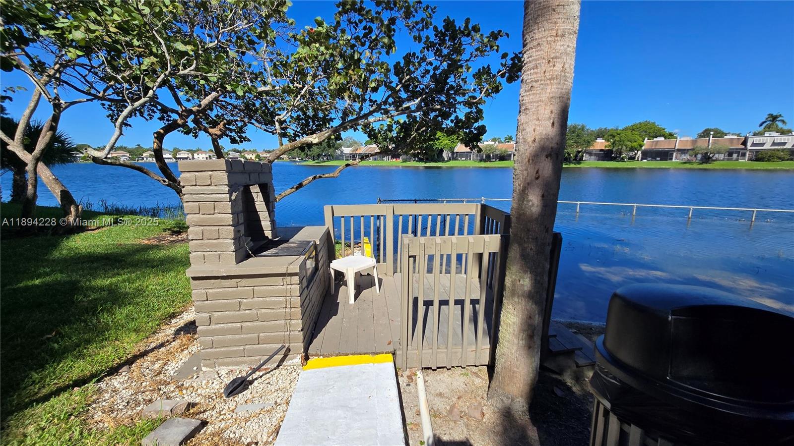 COLONY POINT 4 CONDO - Residential