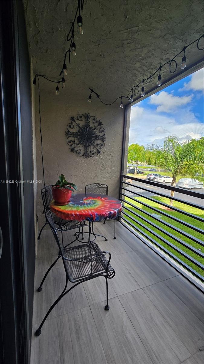 COLONY POINT 4 CONDO - Residential