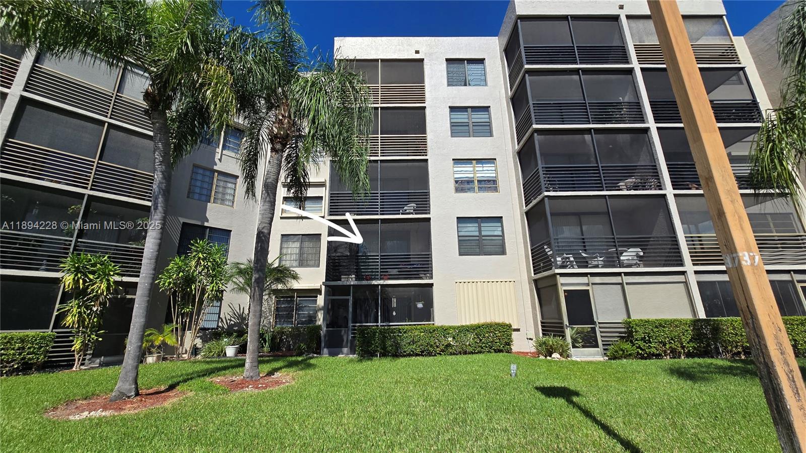 COLONY POINT 4 CONDO - Residential