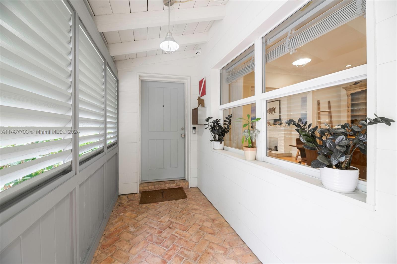 CORAL GABLES RIVIERA SEC - Residential