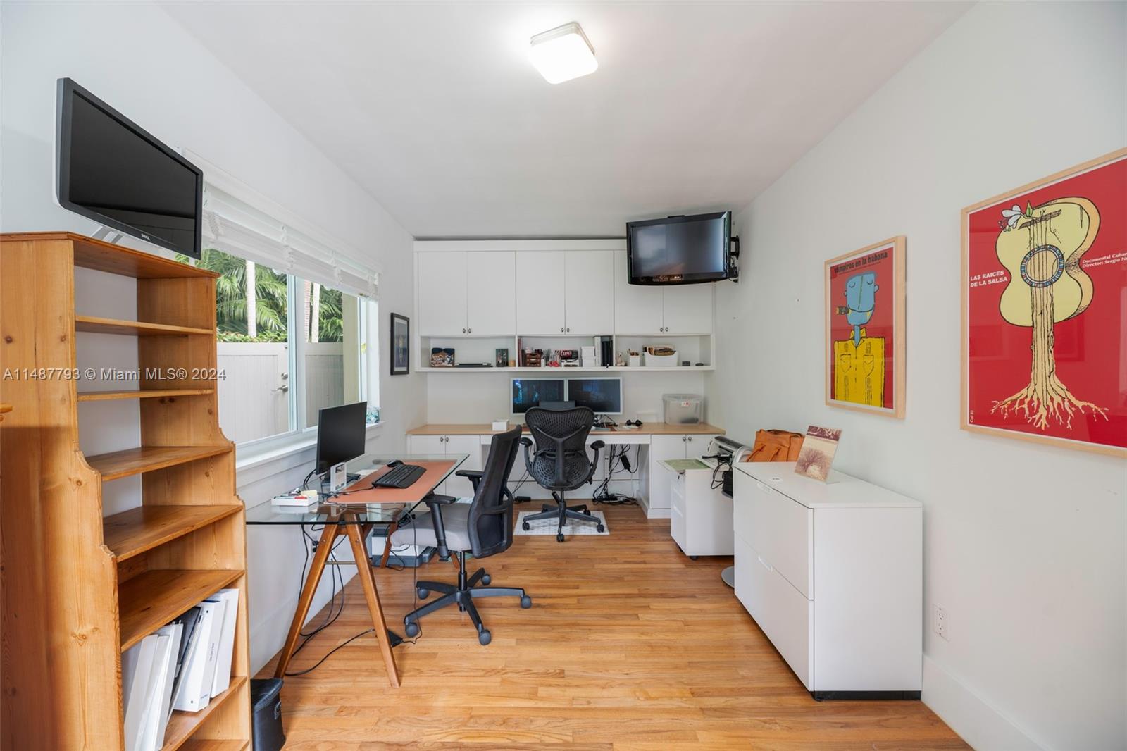 CORAL GABLES RIVIERA SEC - Residential