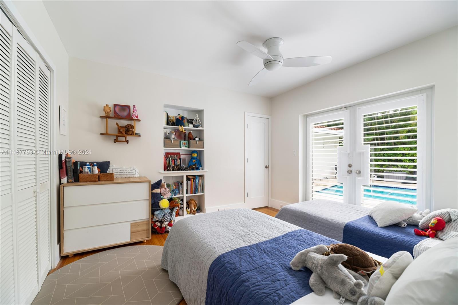 CORAL GABLES RIVIERA SEC - Residential