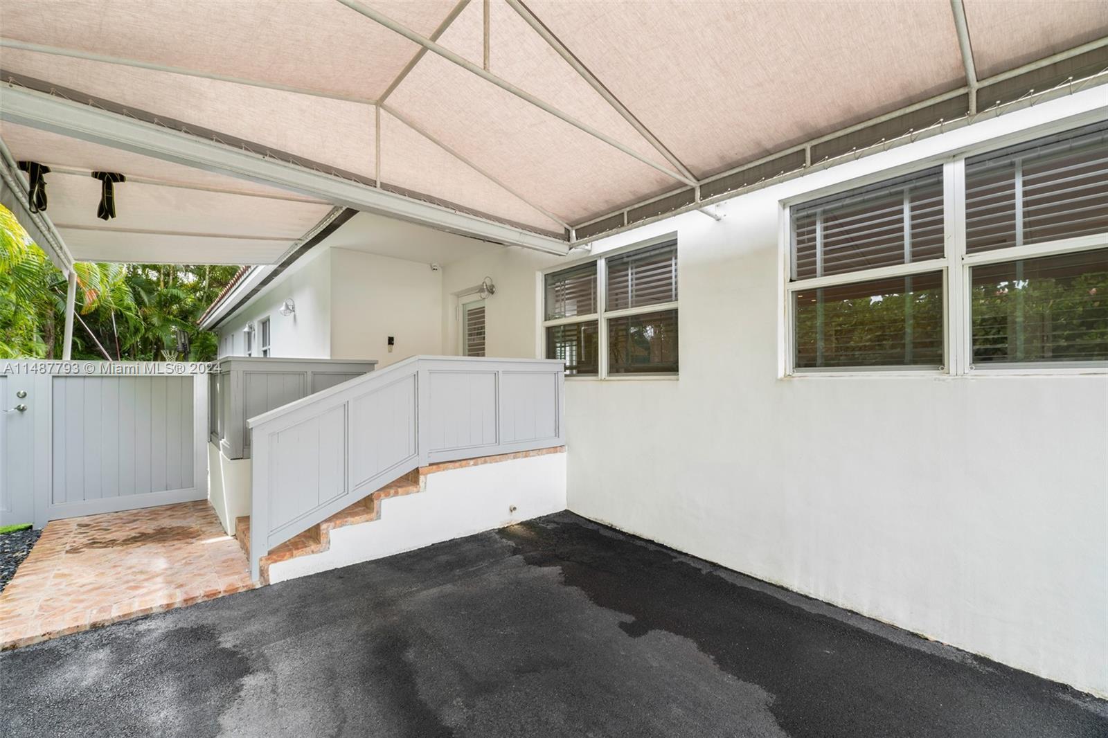 CORAL GABLES RIVIERA SEC - Residential