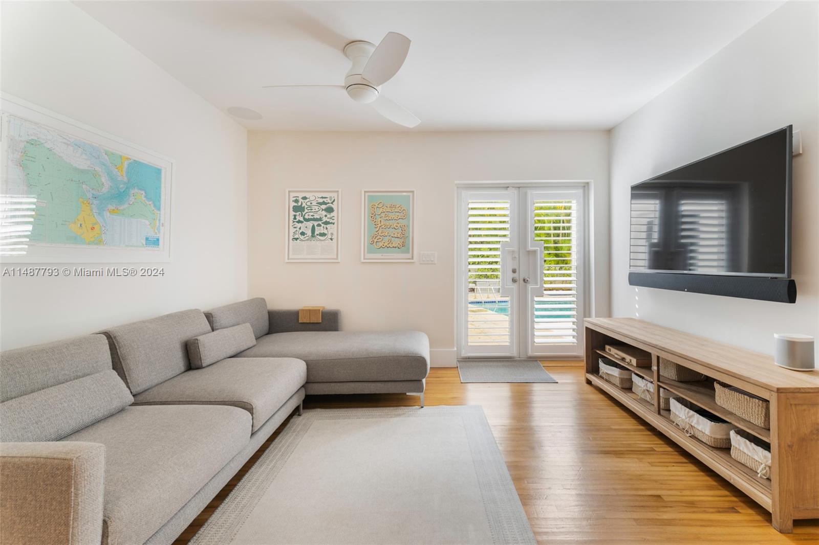 CORAL GABLES RIVIERA SEC - Residential