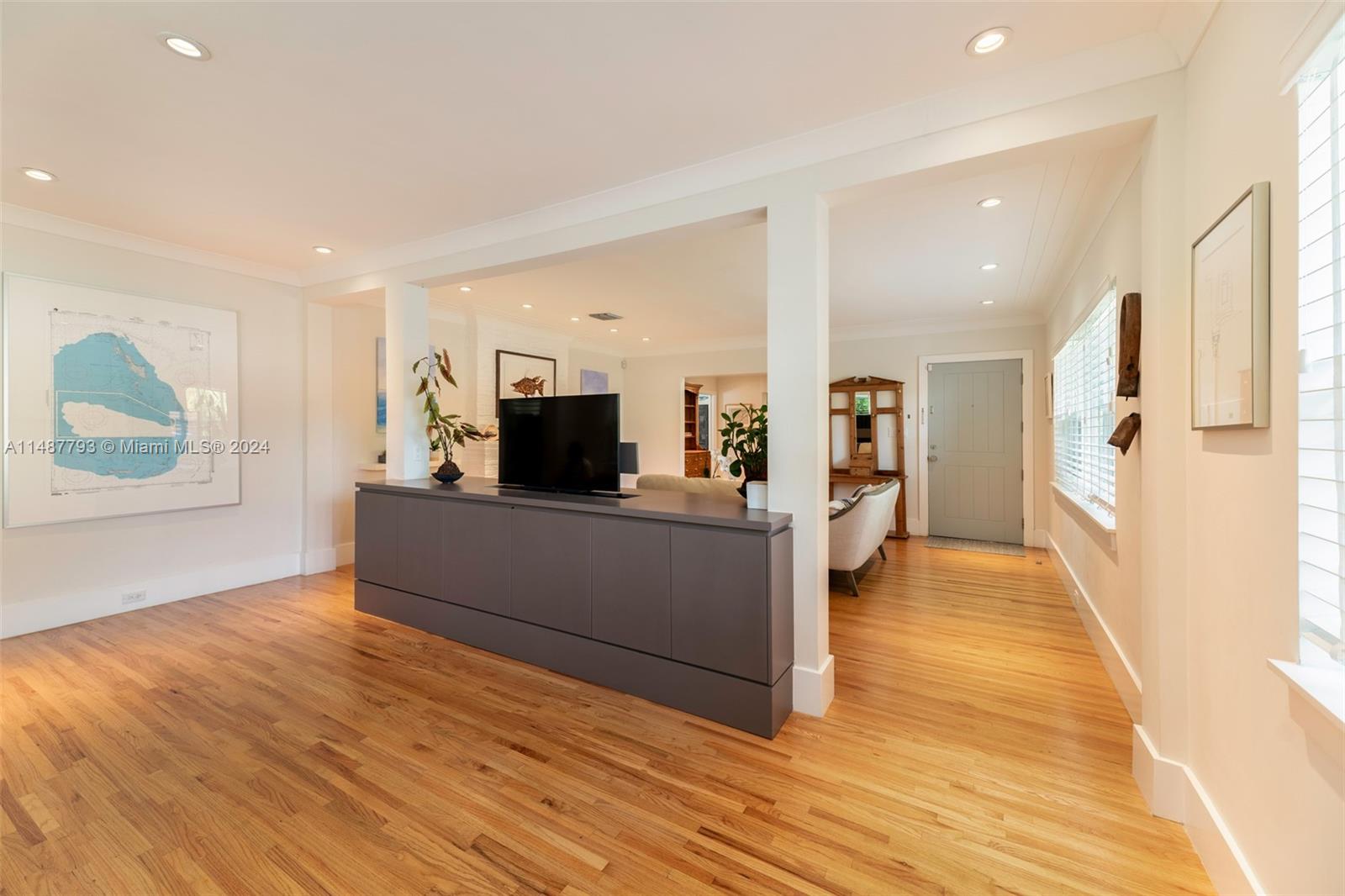 CORAL GABLES RIVIERA SEC - Residential