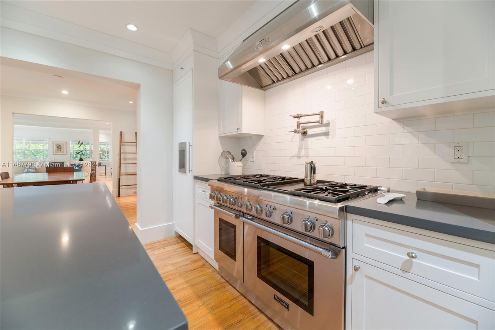 CORAL GABLES RIVIERA SEC - Residential