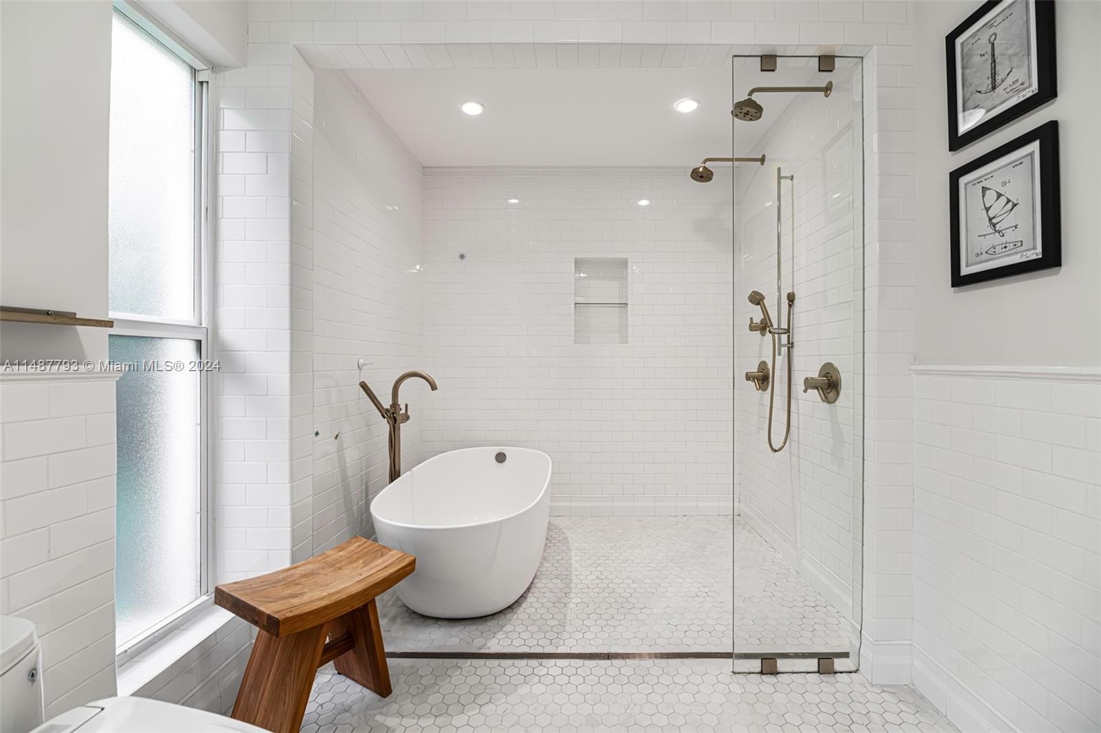 CORAL GABLES RIVIERA SEC - Residential