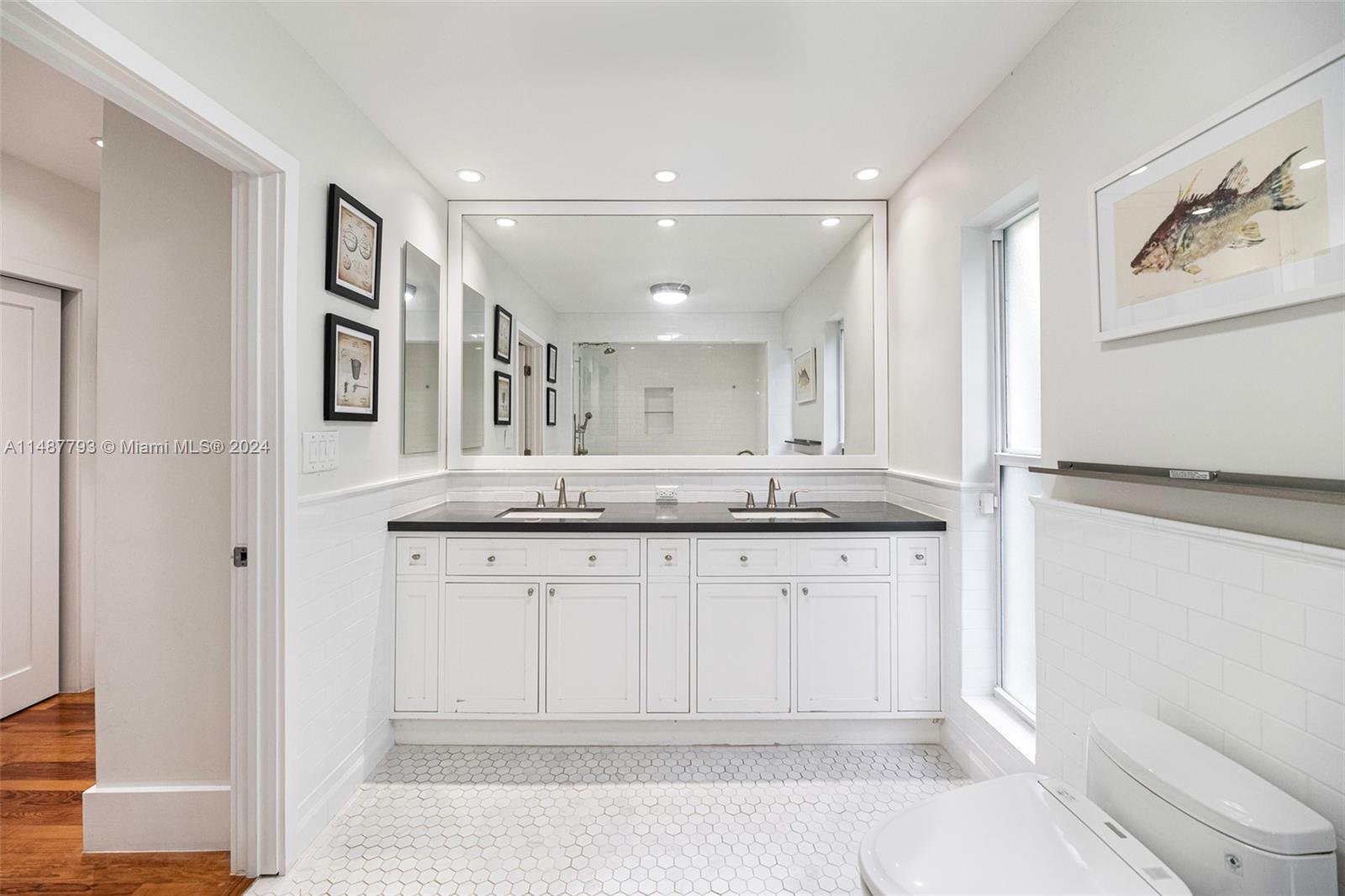 CORAL GABLES RIVIERA SEC - Residential