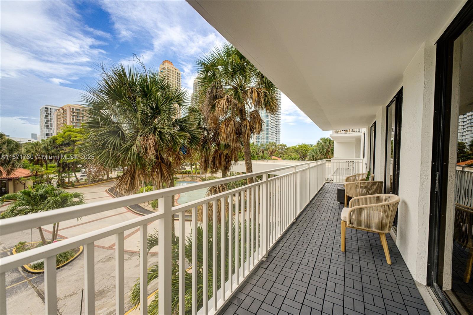 WINSTON TOWERS 600 CONDO - Residential