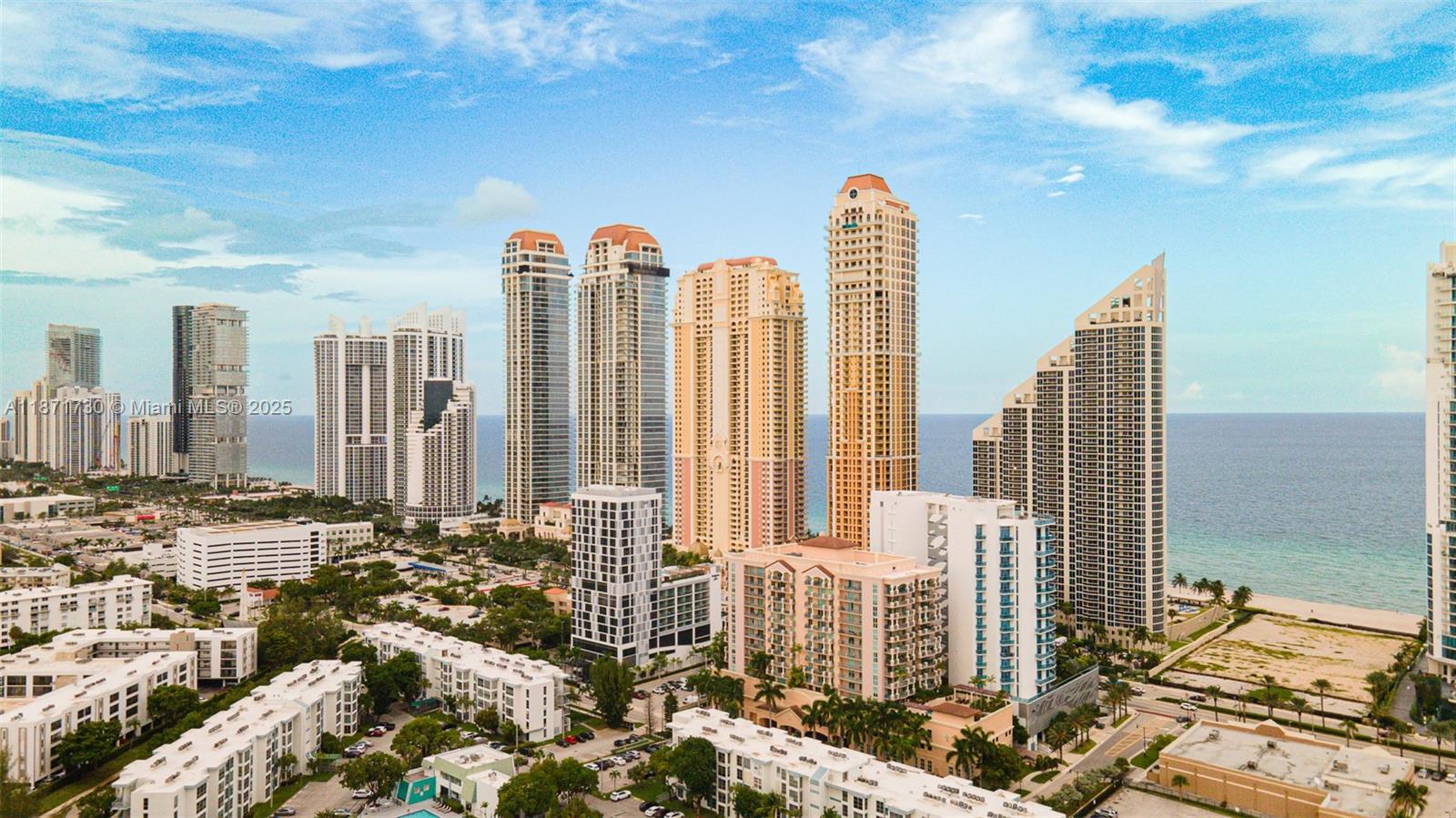 WINSTON TOWERS 600 CONDO - Residential