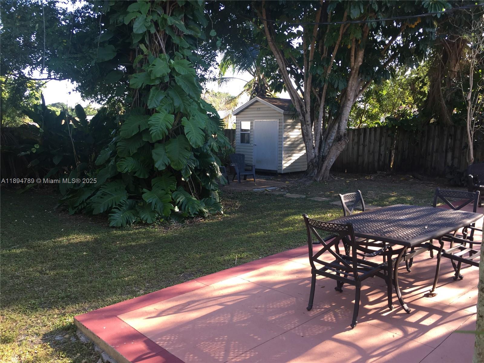 WESTERFIELD MANOR SEC 3 - Residential