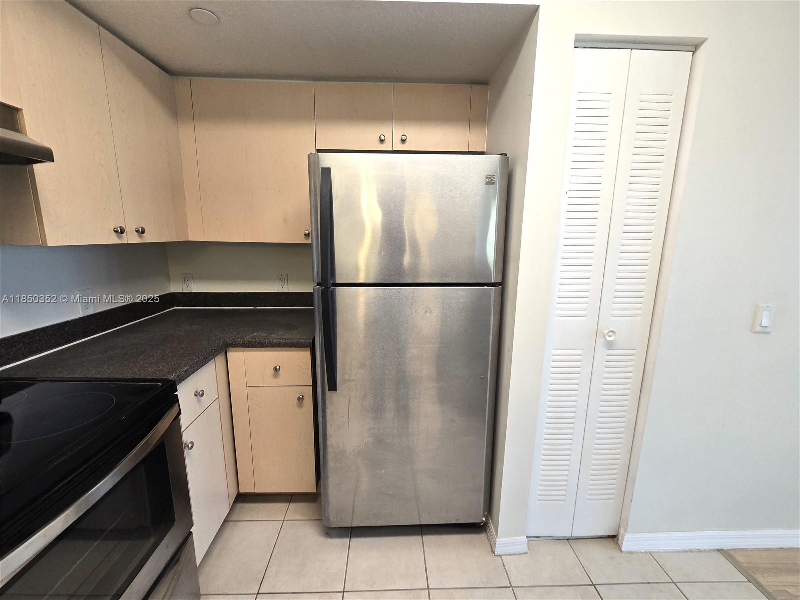 EMERALD ISLE - Residential