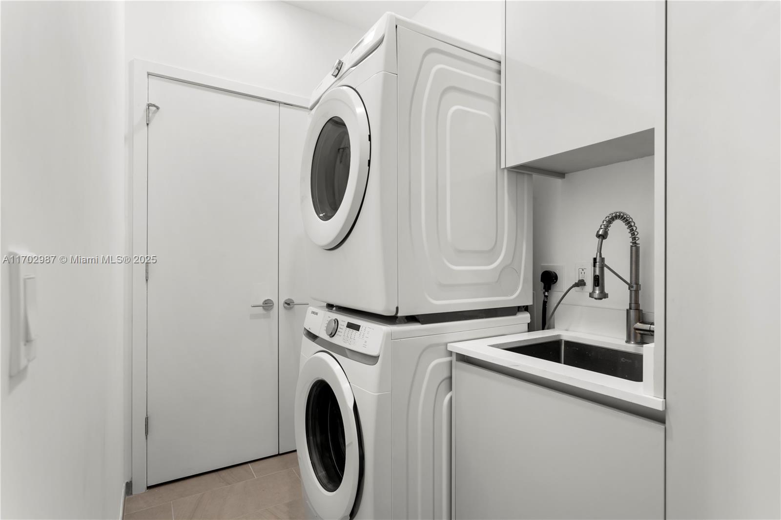 AMD PL OF 2ND OCEAN FRONT - Residential