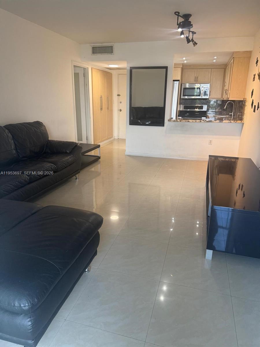 AVILA CONDO - Residential