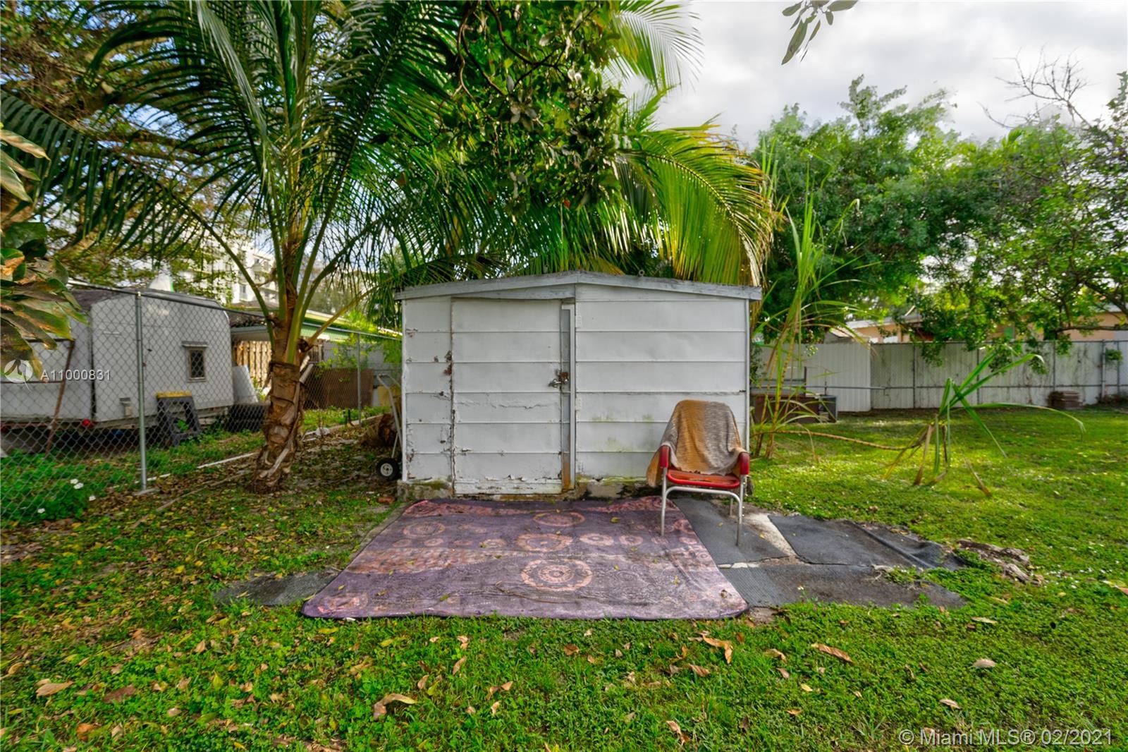 THE PINES - Residential Income