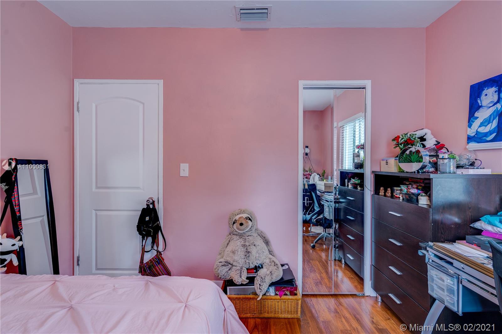 THE PINES - Residential Income