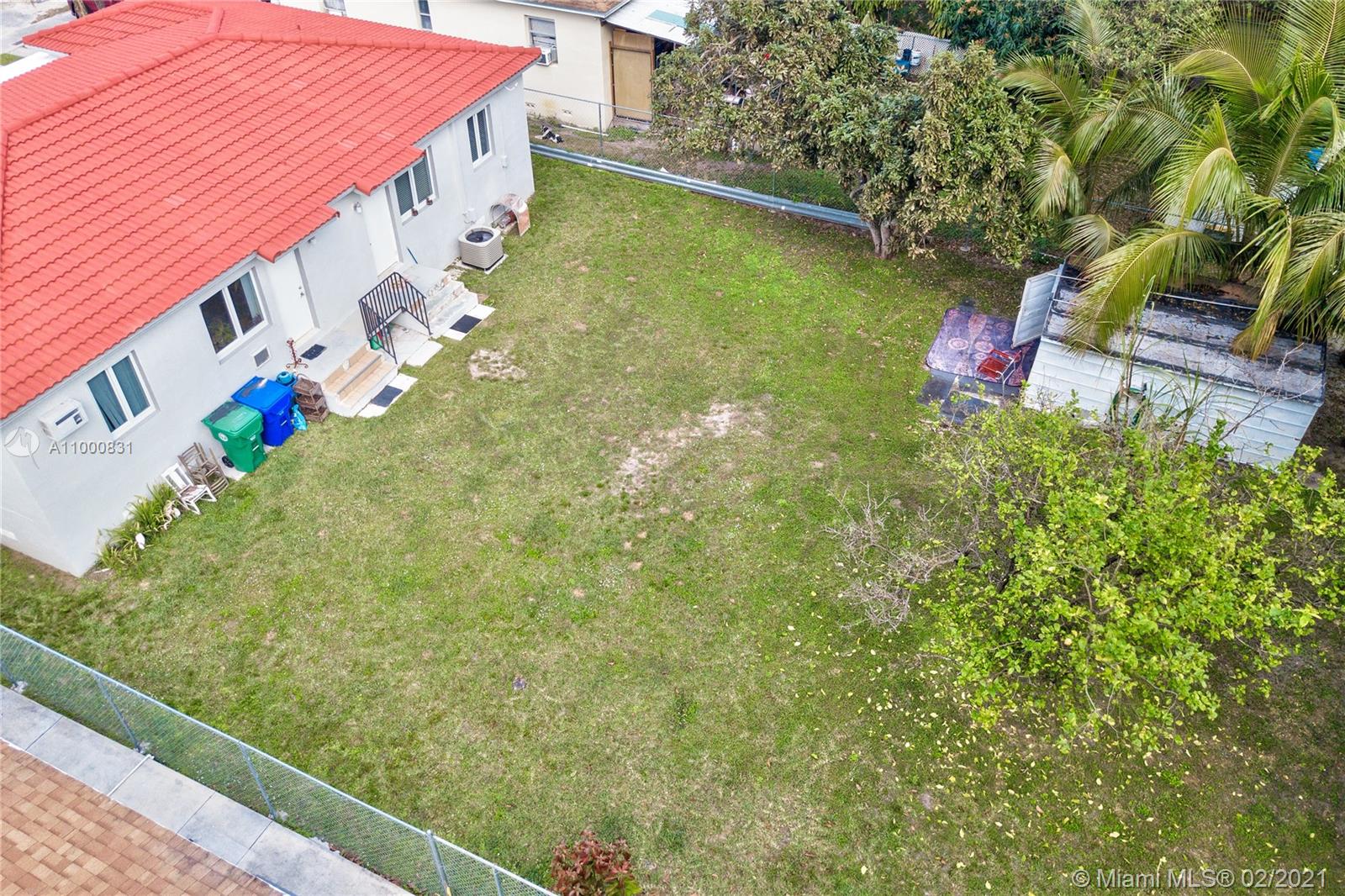 THE PINES - Residential Income