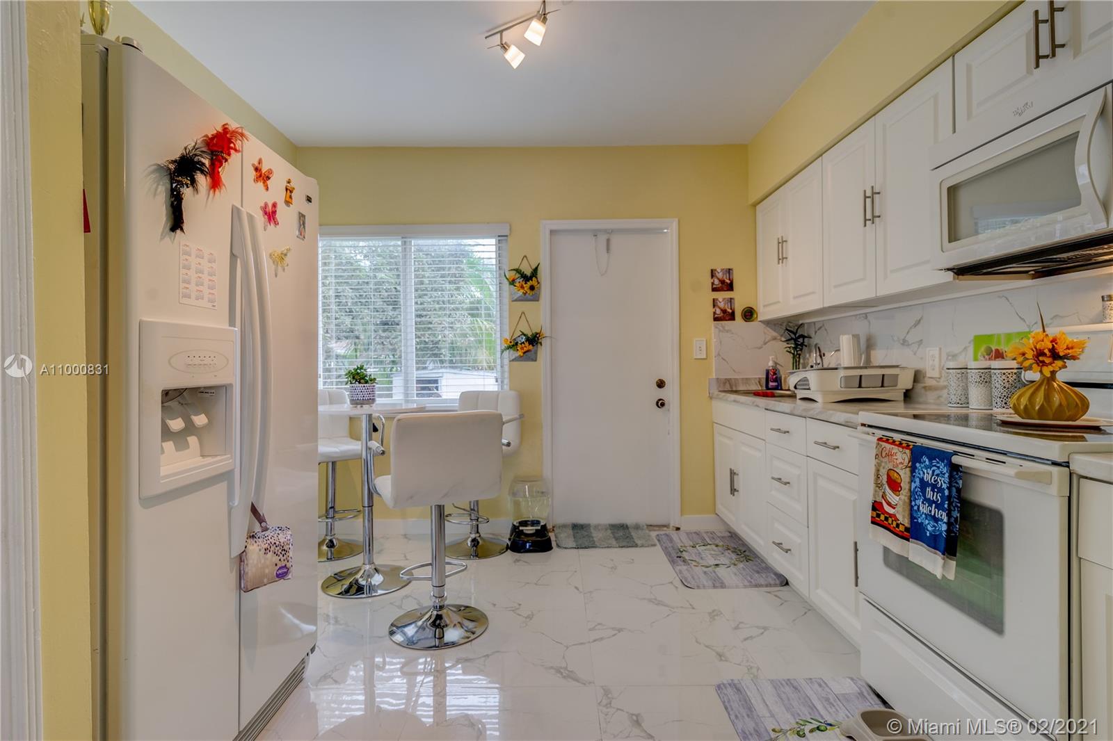 THE PINES - Residential Income