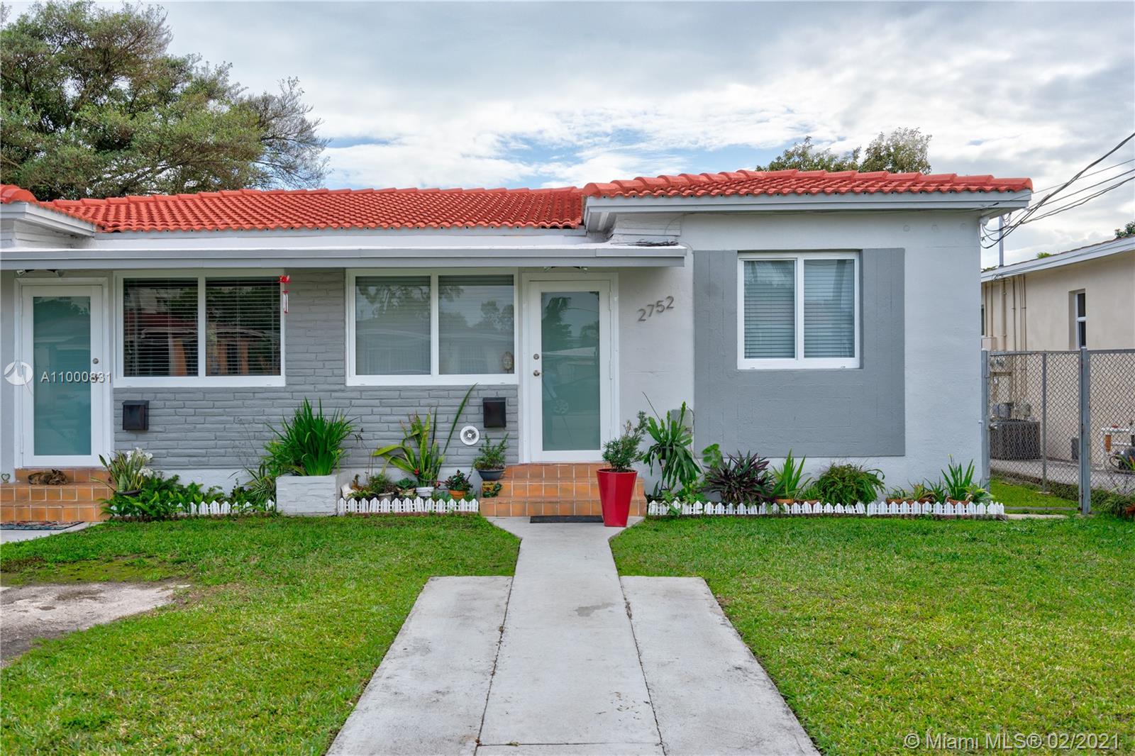 THE PINES - Residential Income