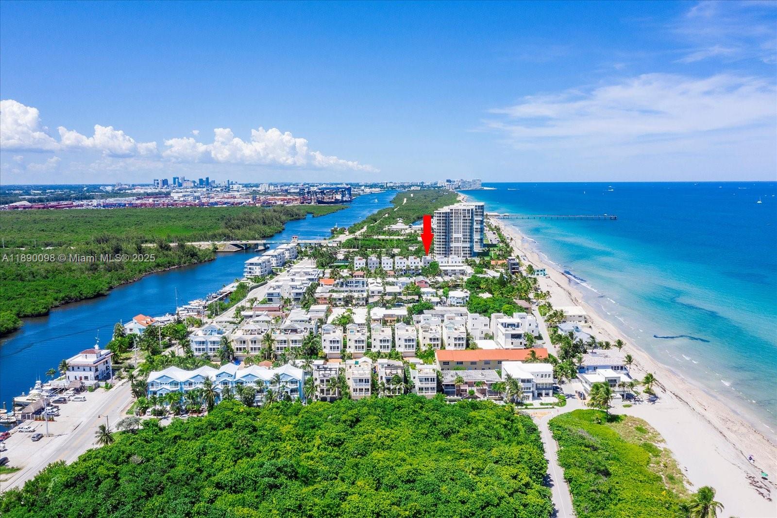 HOLLYWOOD CENTRAL BEACH - Residential