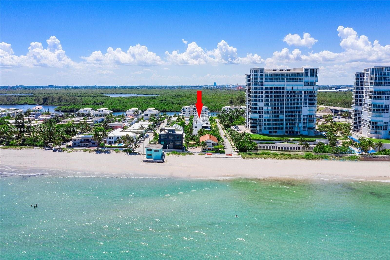 HOLLYWOOD CENTRAL BEACH - Residential