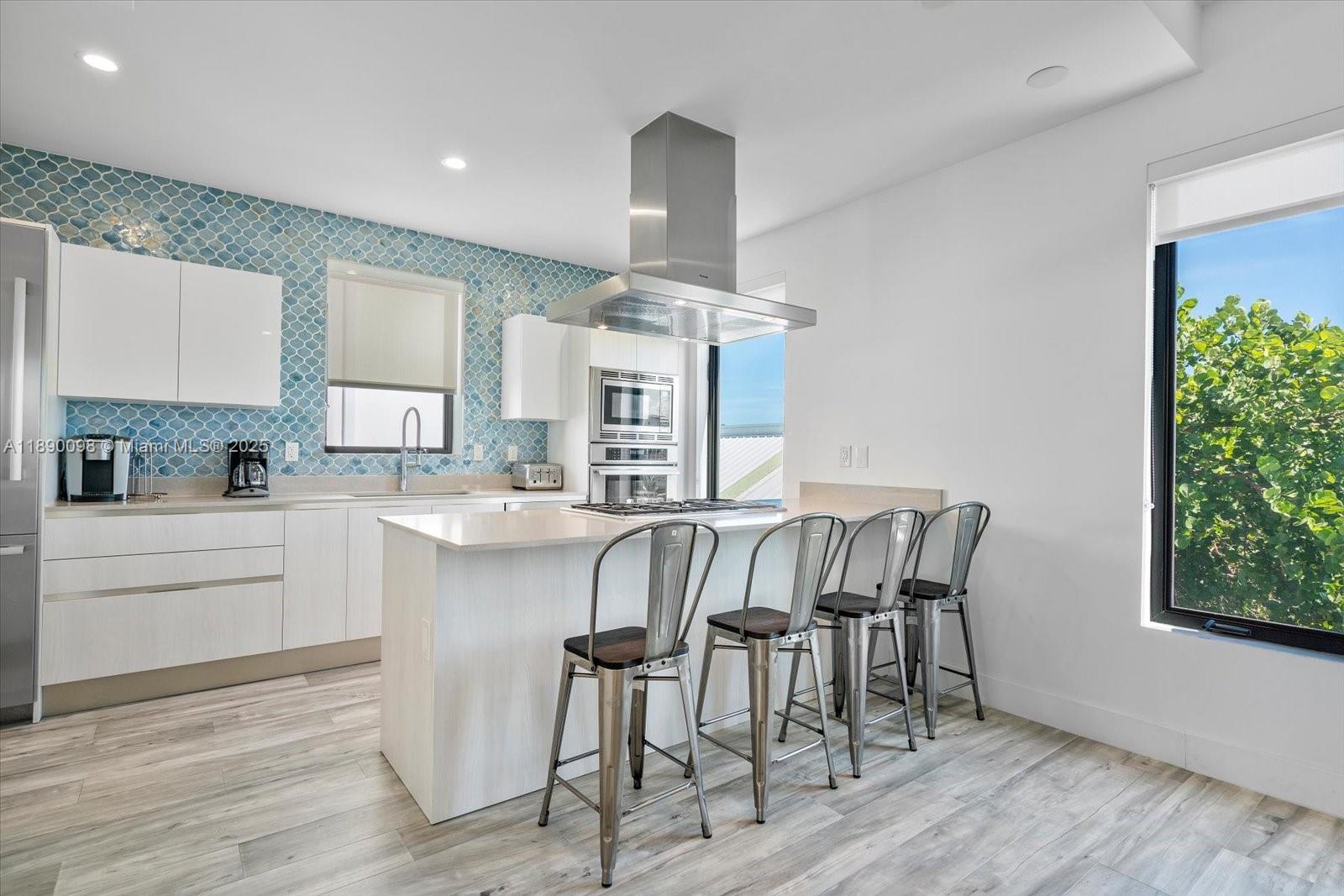 HOLLYWOOD CENTRAL BEACH - Residential