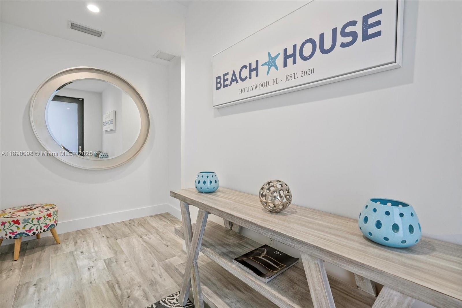 HOLLYWOOD CENTRAL BEACH - Residential