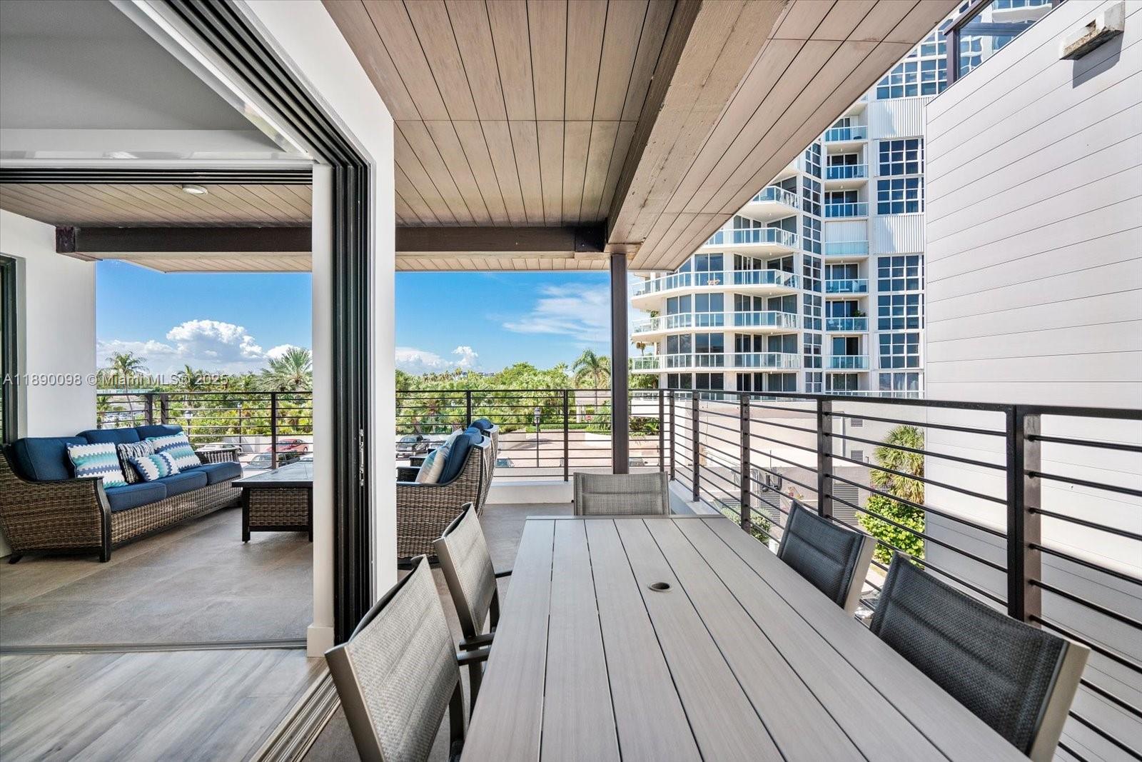 HOLLYWOOD CENTRAL BEACH - Residential