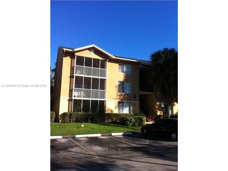 WINDWARD LAKES CONDO - Residential Lease