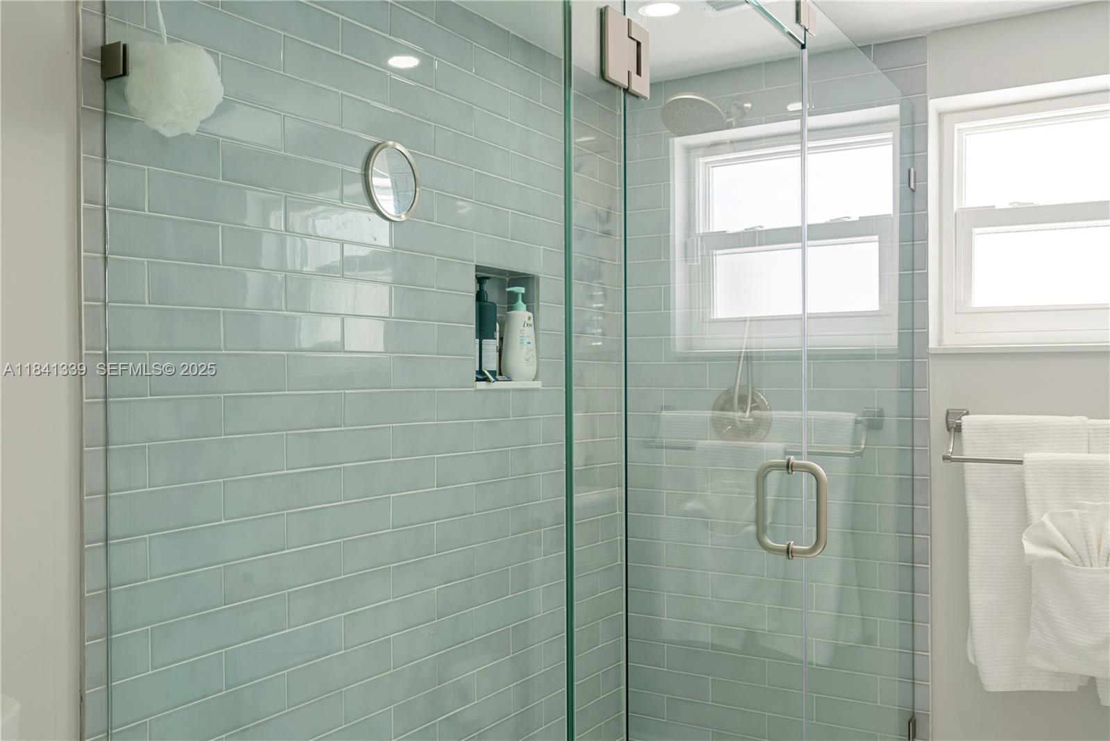 KEY LARGO BEACH ADD - Residential