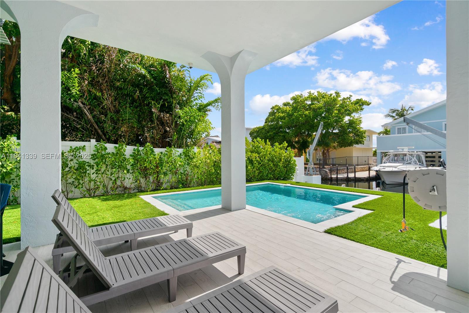 KEY LARGO BEACH ADD - Residential