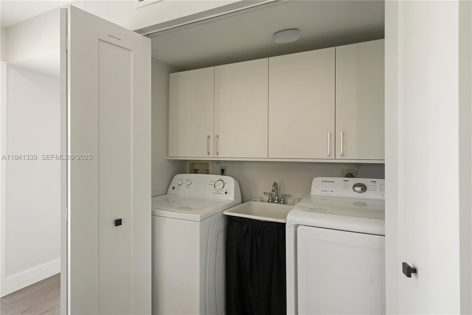 KEY LARGO BEACH ADD - Residential