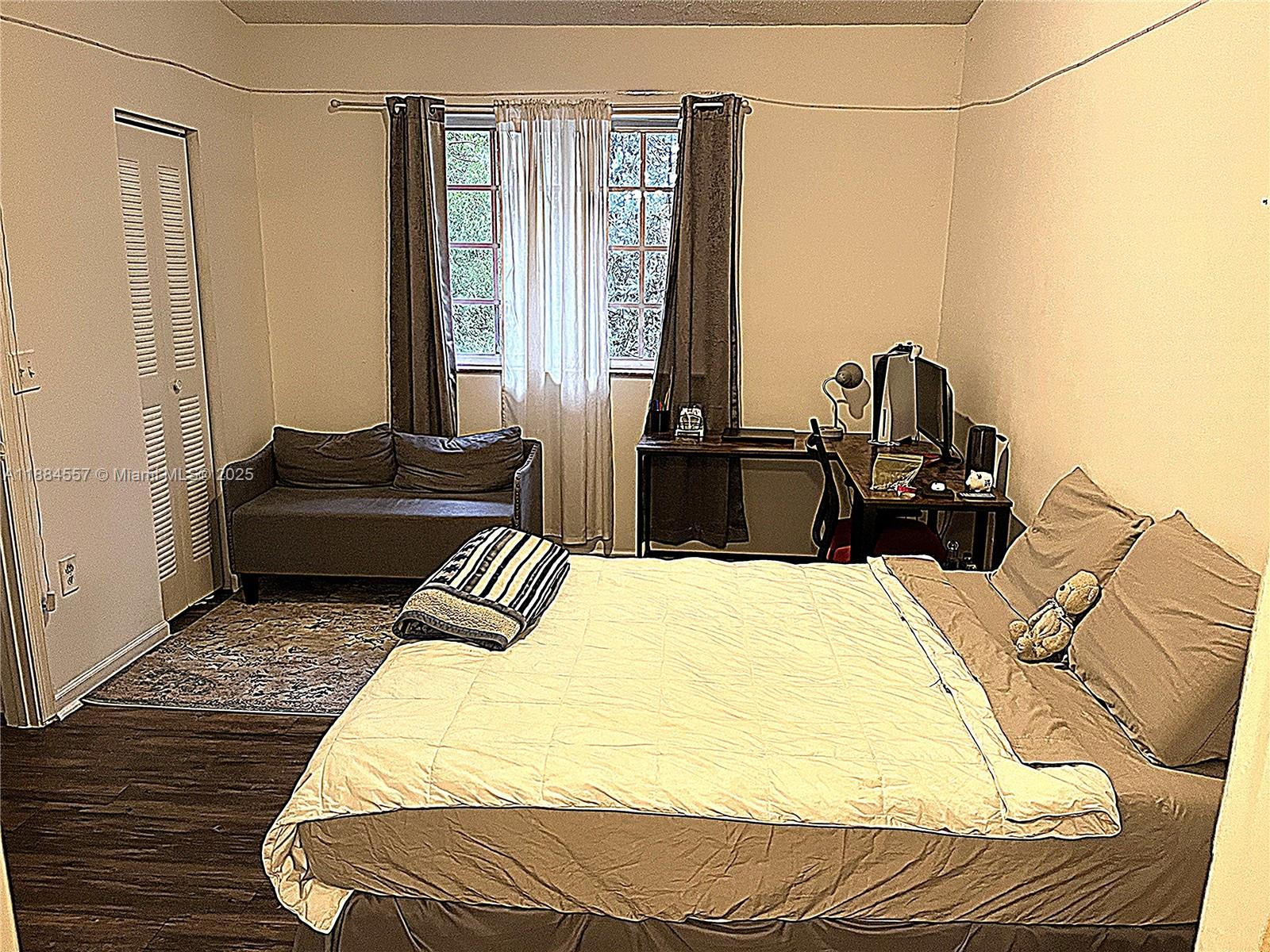 SERENITY PALMS CONDO - Residential Lease