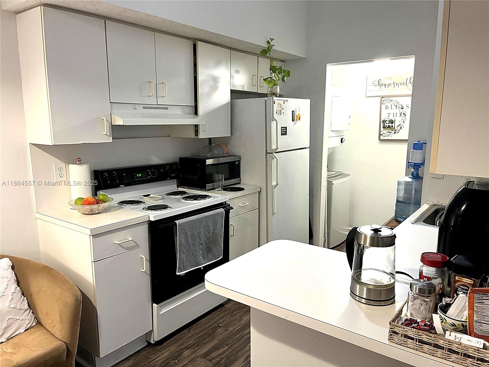 SERENITY PALMS CONDO - Residential Lease