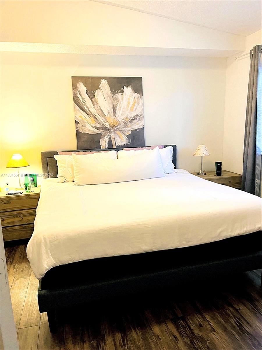 SERENITY PALMS CONDO - Residential Lease