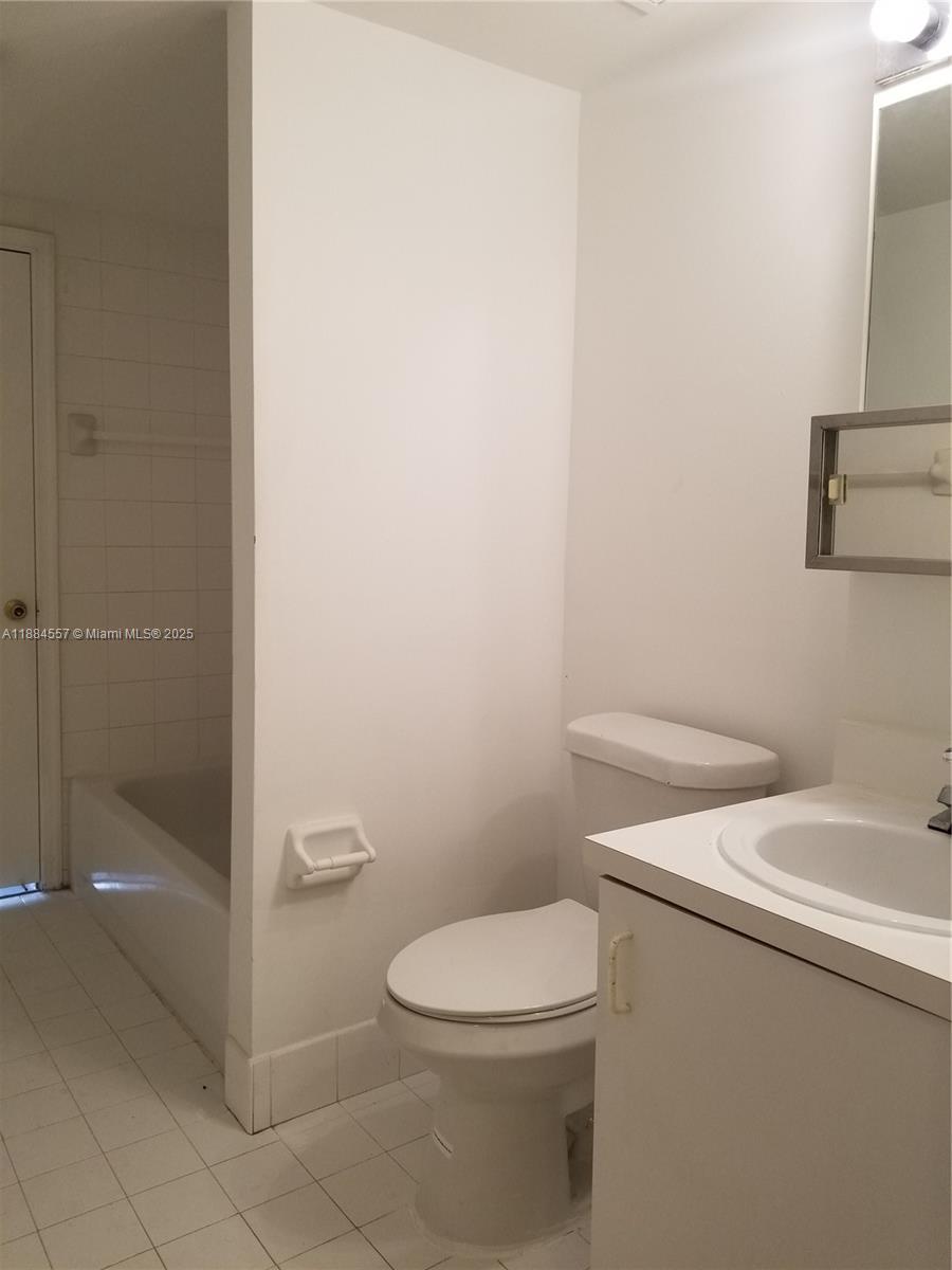 SERENITY PALMS CONDO - Residential Lease